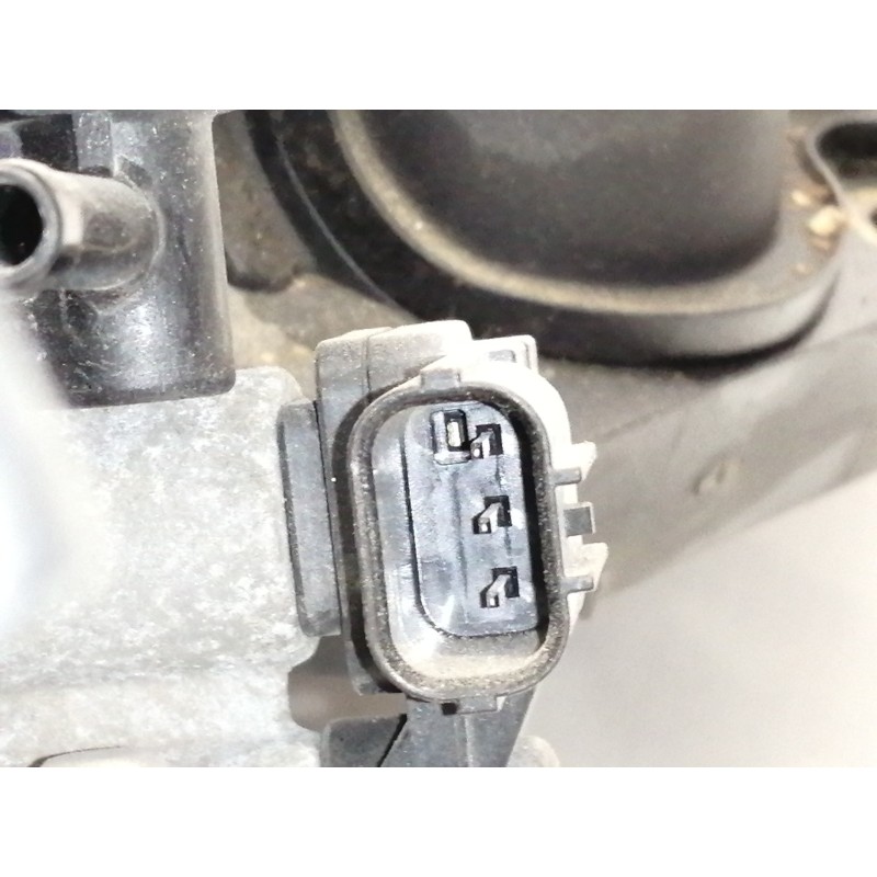 Recambio de colector admision para honda cr-v (rd8) es referencia OEM IAM 17100PNCJ0  