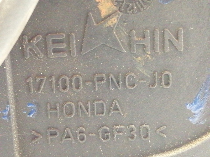 Recambio de colector admision para honda cr-v (rd8) es referencia OEM IAM 17100PNCJ0  