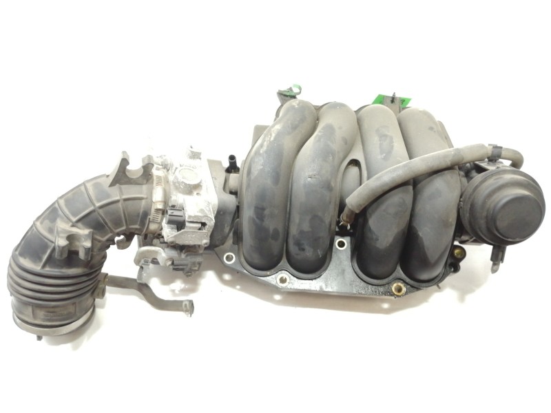 Recambio de colector admision para honda cr-v (rd8) es referencia OEM IAM 17100PNCJ0  