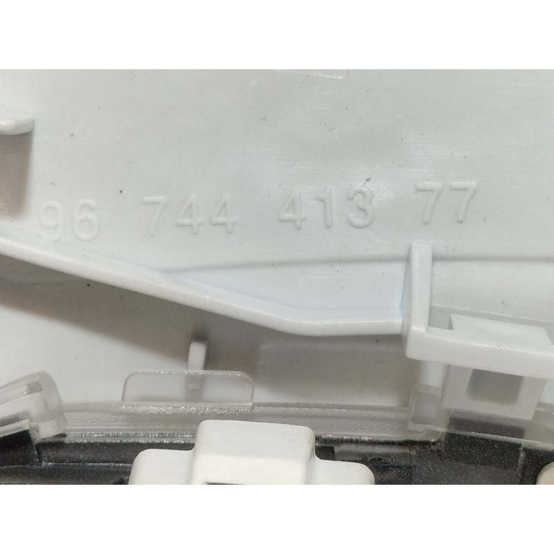 Recambio de luz interior para peugeot 2008 (--.2013) allure referencia OEM IAM 9674441377  