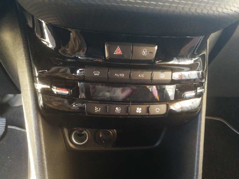 Recambio de mando calefaccion / aire acondicionado para peugeot 2008 (--.2013) allure referencia OEM IAM 96722471XU  