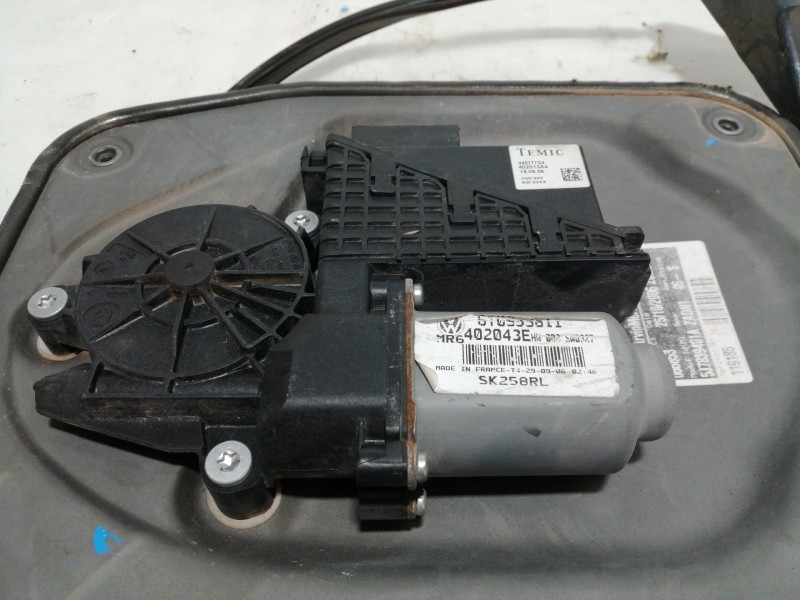 Recambio de elevalunas trasero izquierdo para skoda roomster (5j7) friend referencia OEM IAM 5J7839401A 402043E 440777D4