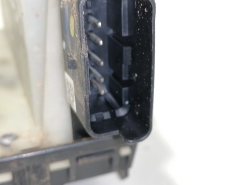 Recambio de cerradura puerta trasera derecha para peugeot 2008 (--.2013) allure referencia OEM IAM 9688080780  