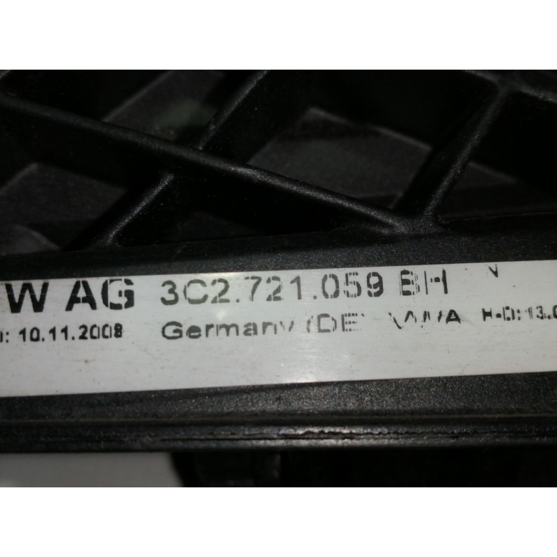 Recambio de pedal embrague para volkswagen passat lim. (362) edition bluemotion referencia OEM IAM 3C2721059  