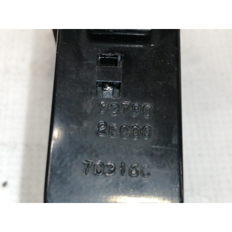 Recambio de warning para hyundai tucson (jm) 2.0 crdi comfort referencia OEM IAM 937902E000  