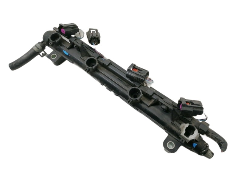 Recambio de rampa inyectora para seat ibiza (6l1) sport referencia OEM IAM 036971824A  