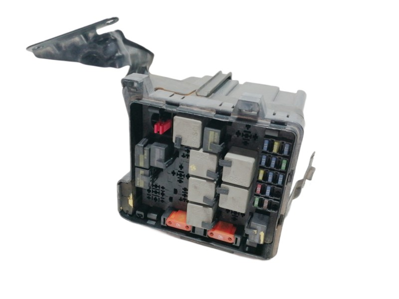 Recambio de caja reles / fusibles para saab 9-5 familiar 2.2 tid linear referencia OEM IAM 5243290  
