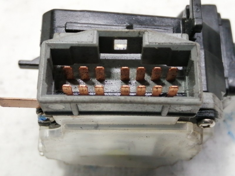 Recambio de mando limpia para hyundai tucson (jm) 2.0 crdi comfort referencia OEM IAM 621W05200  