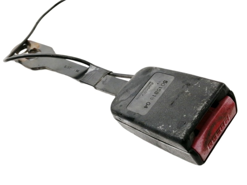 Recambio de enganche cinturon delantero izquierdo para citroën c4 coupe vtr plus referencia OEM IAM B9132AC16 501581804 
