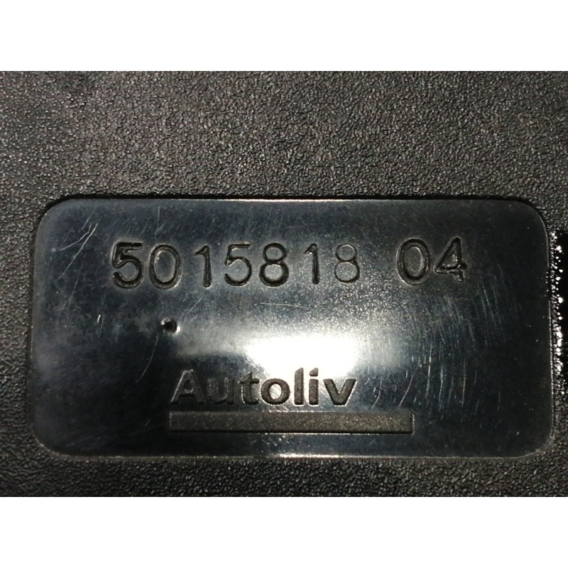 Recambio de enganche cinturon delantero izquierdo para citroën c4 coupe vtr plus referencia OEM IAM B9132AC16 501581804 