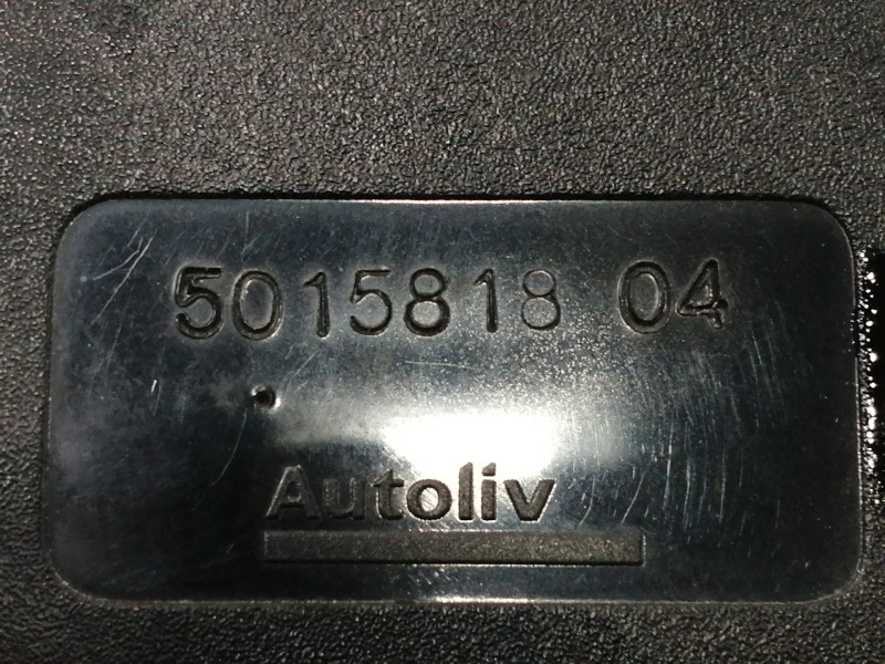 Recambio de enganche cinturon delantero izquierdo para citroën c4 coupe vtr plus referencia OEM IAM B9132AC16 501581804 