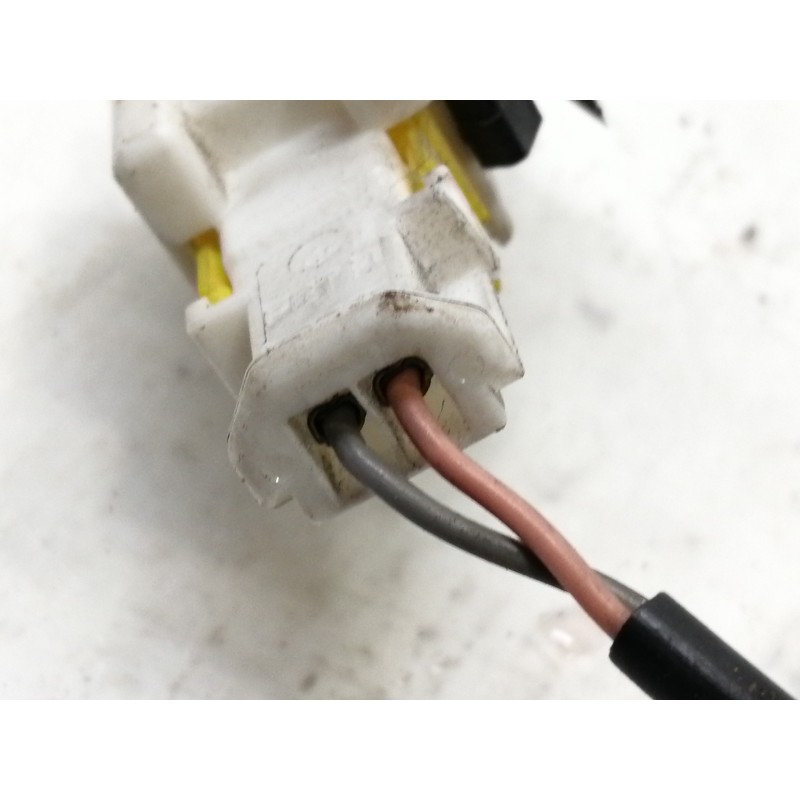 Recambio de enganche cinturon delantero izquierdo para citroën c4 coupe vtr plus referencia OEM IAM B9132AC16 501581804 