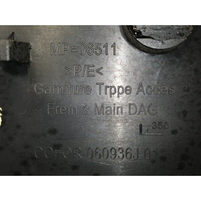 Recambio de apoyabrazos central para peugeot partner kombi premium referencia OEM IAM MP06511 060936J01 