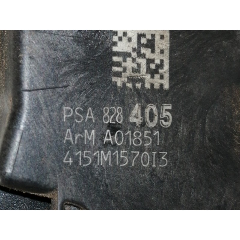 Recambio de cerradura puerta delantera derecha para peugeot partner kombi premium referencia OEM IAM 828405 A01851 4151M1570I3