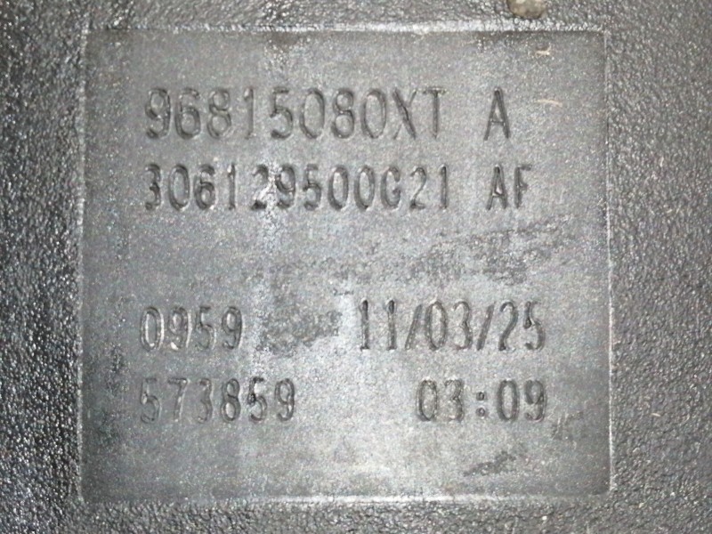 Recambio de enganche cinturon delantero derecho para peugeot partner kombi premium referencia OEM IAM 96815080XT 306129500G21 