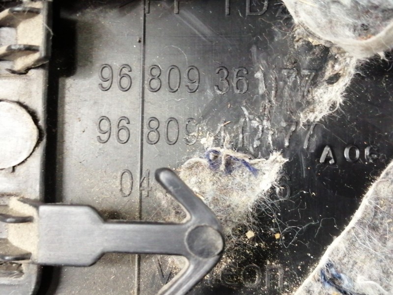 Recambio de guantera para peugeot partner kombi premium referencia OEM IAM 9680936177  