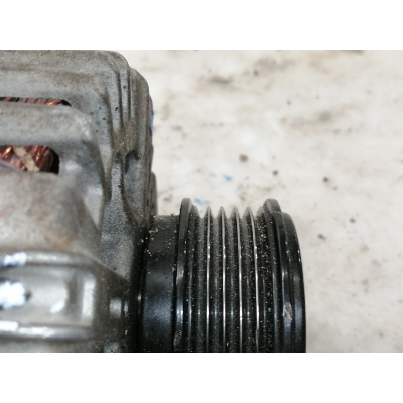 Recambio de alternador para hyundai ix35 comfort 2wd referencia OEM IAM 373002A850 2611067 