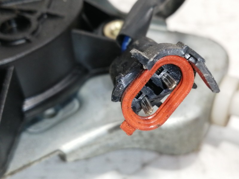 Recambio de elevalunas delantero derecho para hyundai lantra berlina (rd) 1.6 gls referencia OEM IAM 0130821403  