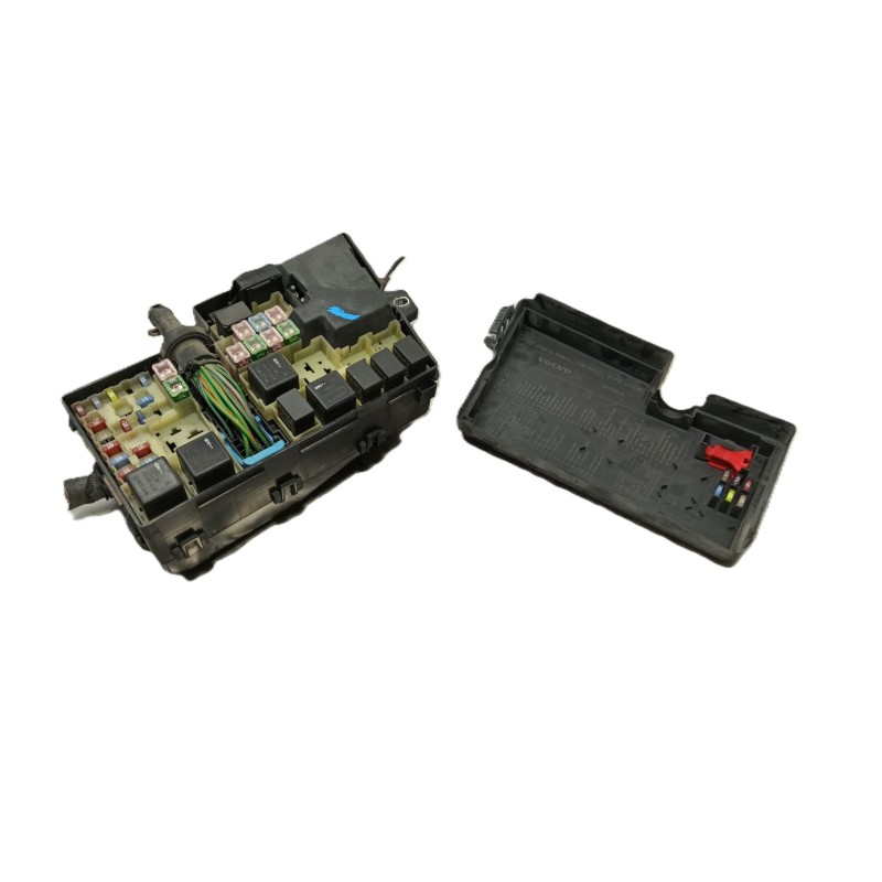 Recambio de caja reles / fusibles para volvo v50 familiar 2.0 d kinetic referencia OEM IAM 8688040 3M5T14A142AB 