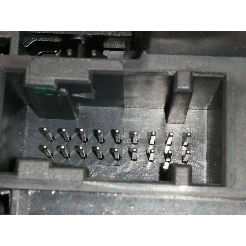 Recambio de mando limpia para renault clio iii exception 2 referencia OEM IAM 881030060  