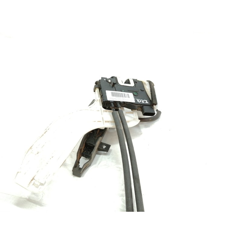 Recambio de cerradura puerta trasera izquierda para hyundai ix35 comfort 2wd referencia OEM IAM 814102Y010  
