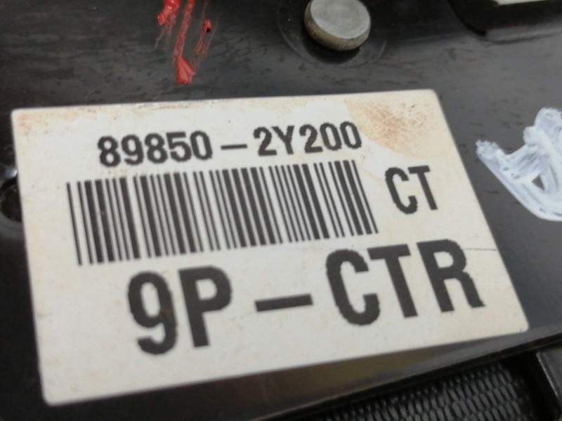 Recambio de cinturon seguridad trasero central para hyundai ix35 comfort 2wd referencia OEM IAM 898502Y200  