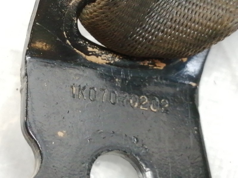 Recambio de cinturon seguridad trasero central para hyundai ix35 comfort 2wd referencia OEM IAM 898502Y200  