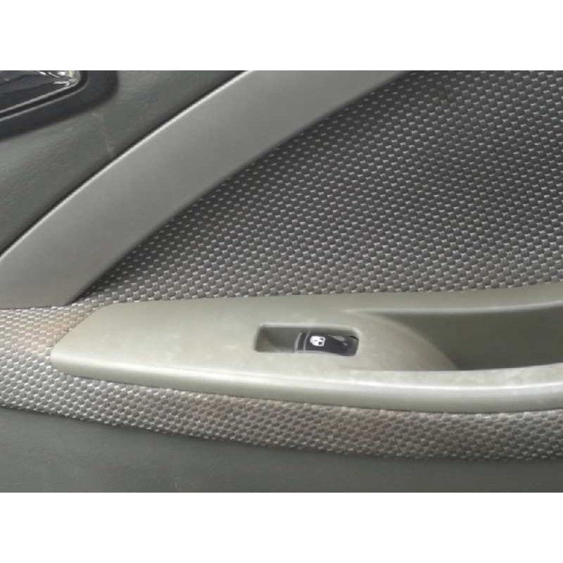 Recambio de mando elevalunas delantero derecho para chevrolet lacetti sx referencia OEM IAM 612W21010 621W04790 