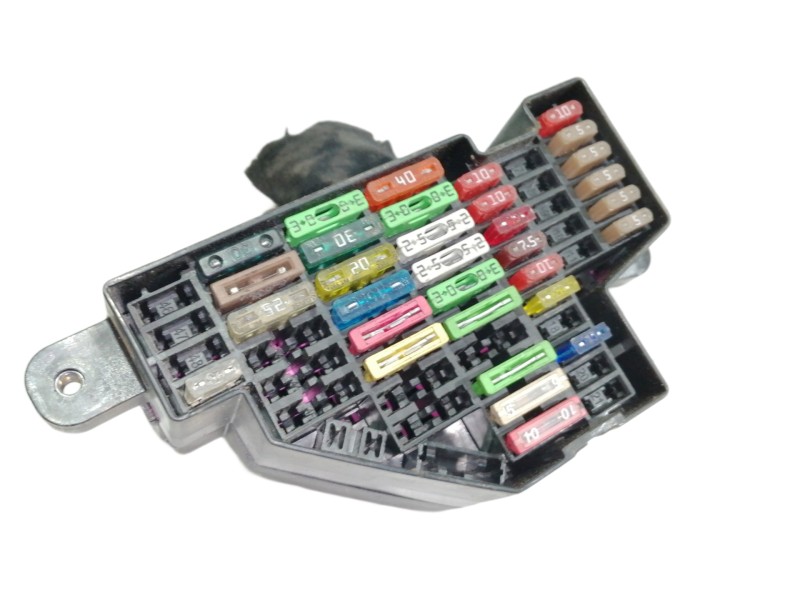 Recambio de caja reles / fusibles para skoda octavia berlina (1z3) 1.9 tdi referencia OEM IAM   