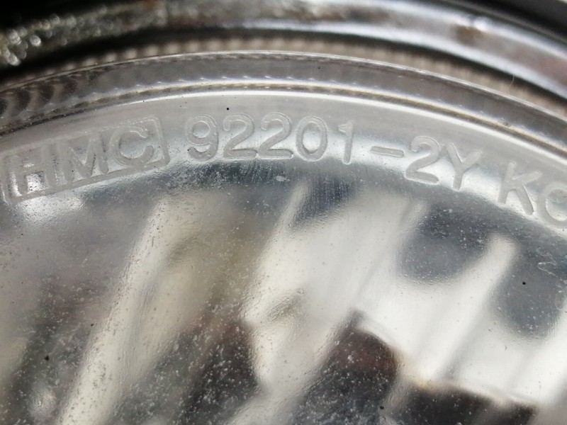 Recambio de faro antiniebla izquierdo para hyundai ix35 comfort 2wd referencia OEM IAM 922012Y  