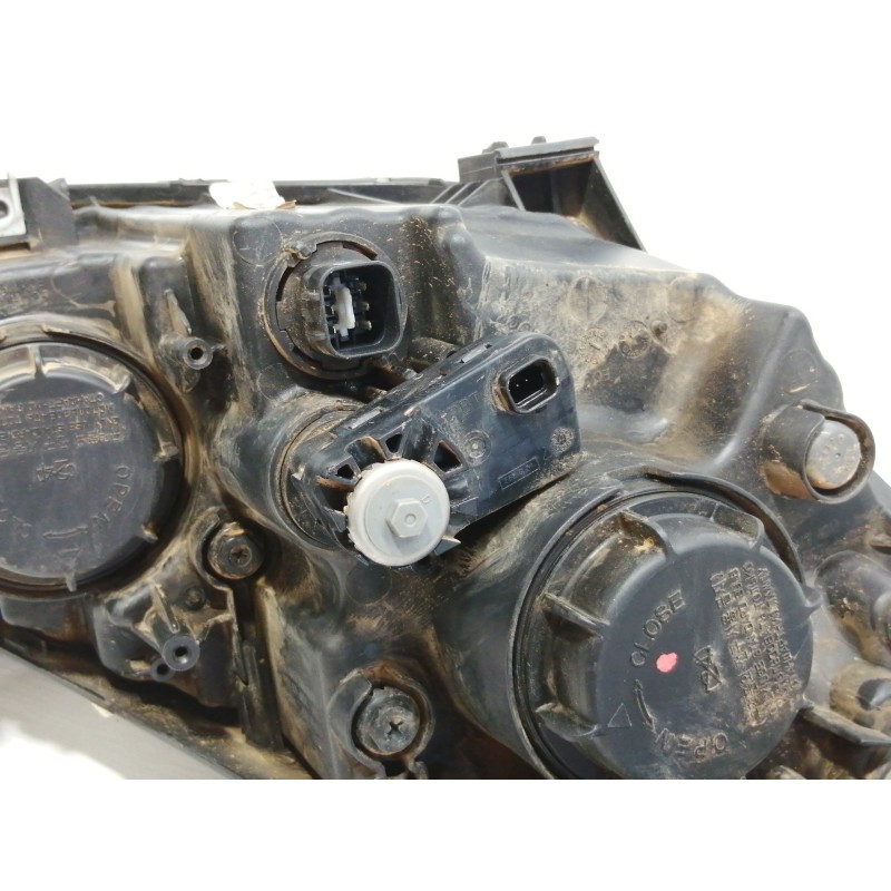 Recambio de faro izquierdo para hyundai ix35 comfort 2wd referencia OEM IAM 921012Y  