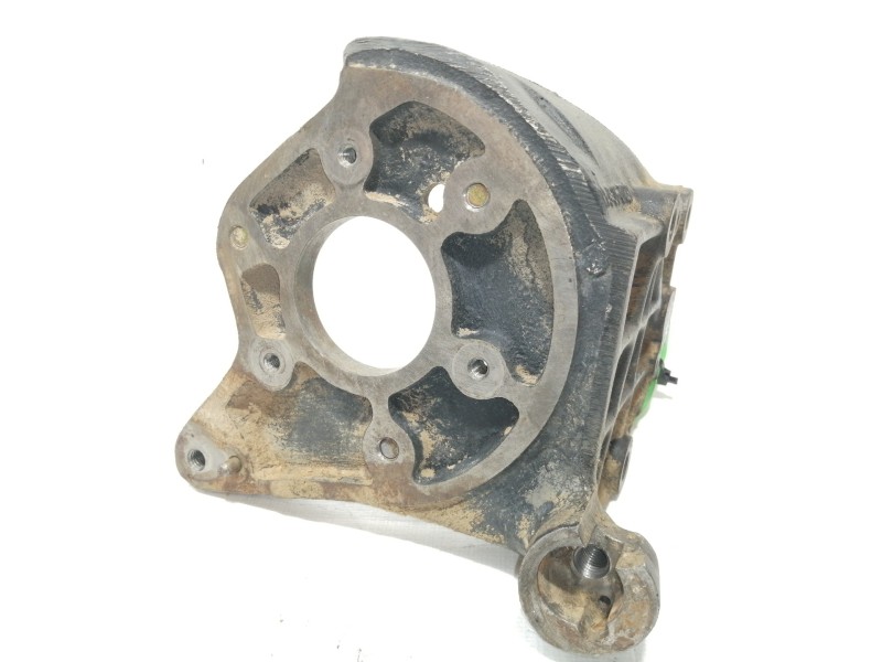 Recambio de soporte bomba inyeccion para nissan serena (c23m) 2.3 lx diesel referencia OEM IAM 168129C641  