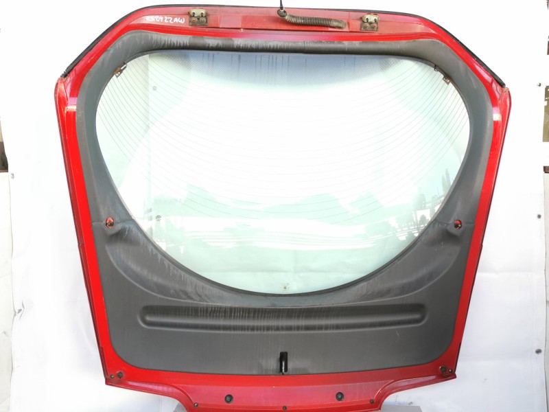 Recambio de porton trasero para chevrolet camaro coupe piel referencia OEM IAM   