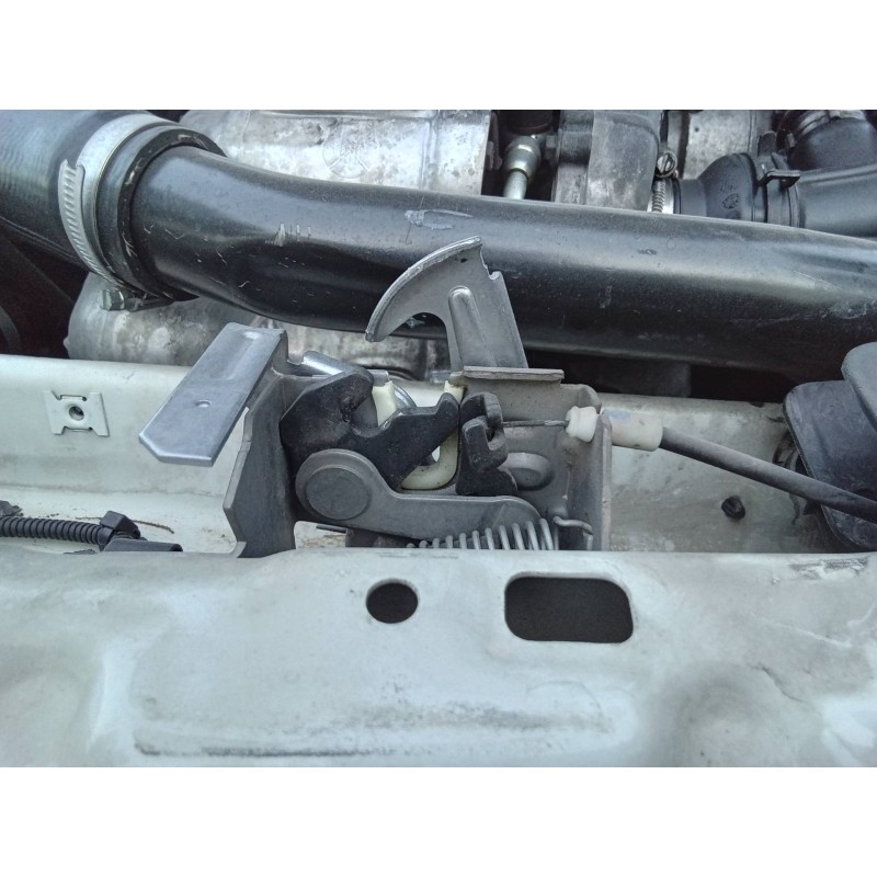 Recambio de cerradura capot para volvo c30 1.6 d kinetic referencia OEM IAM 30716530 30716529 