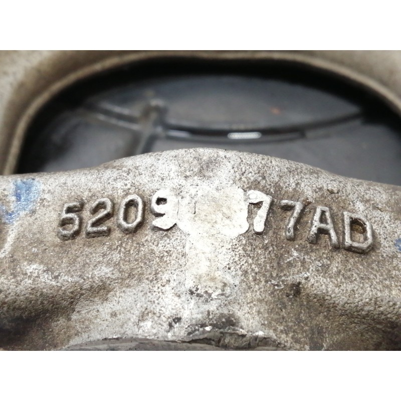 Recambio de mangueta delantera izquierda para jeep gr. cherokee (wh) 3.0 crd overland referencia OEM IAM 52090177AD  