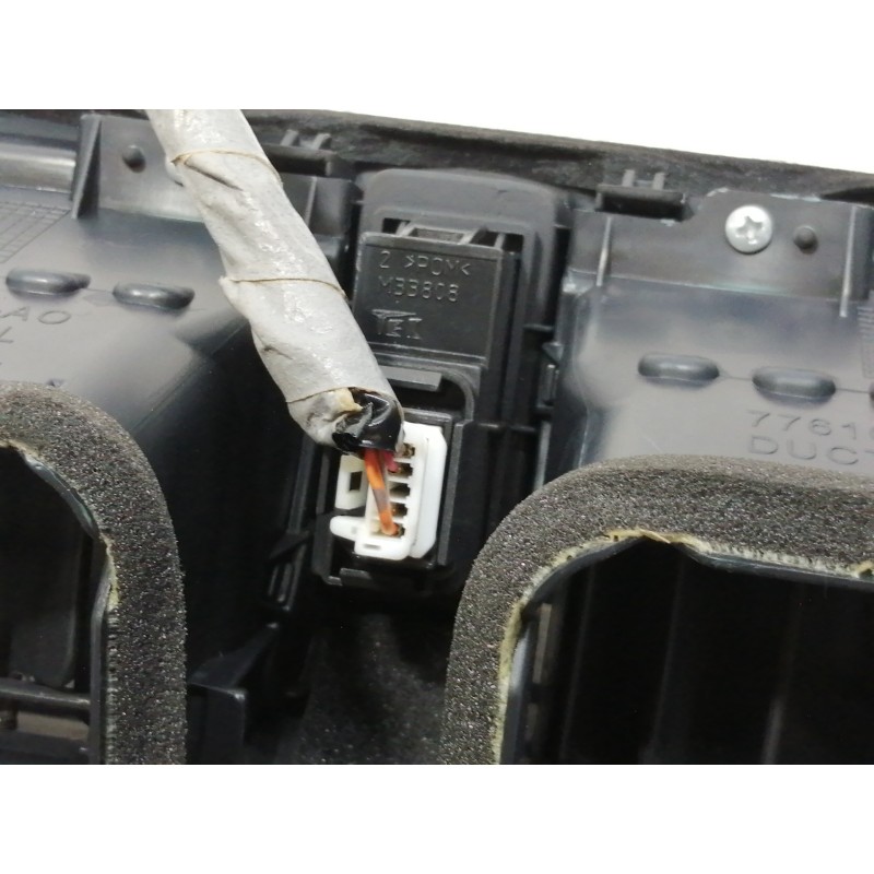 Recambio de rejilla aireadora para honda cr-v (re) comfort referencia OEM IAM 77610SWA  