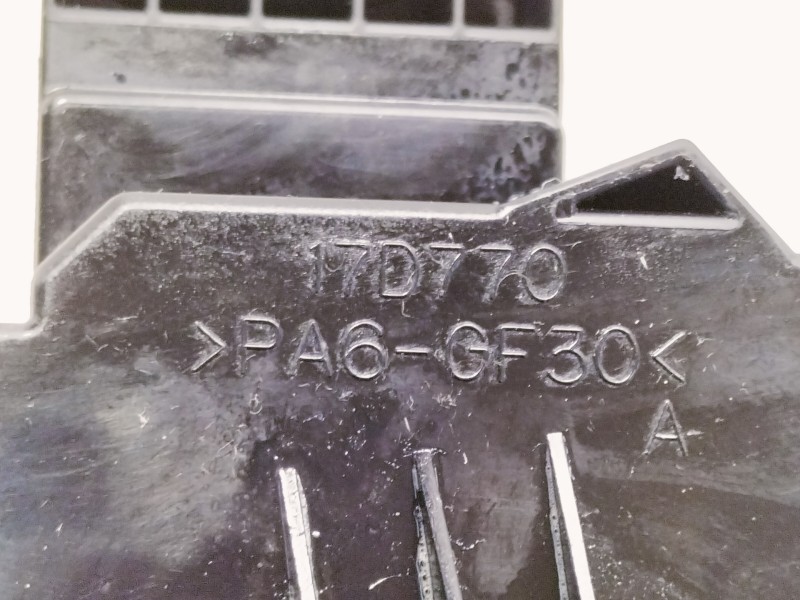 Recambio de mando limpia para volvo c30 1.6 d kinetic referencia OEM IAM 17D770  