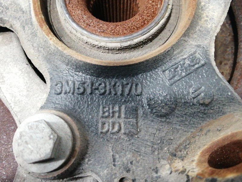 Recambio de mangueta delantera izquierda para volvo c30 1.6 d kinetic referencia OEM IAM 3M513K170 30760282 