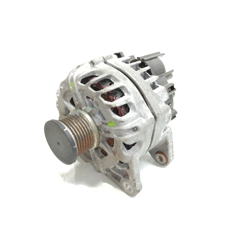 Recambio de alternador para renault megane iv berlina 5p experience referencia OEM IAM 2613543A 231008040R 