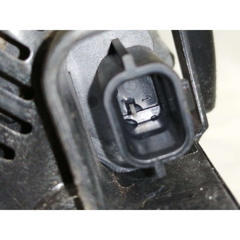 Recambio de alternador para renault megane iv berlina 5p experience referencia OEM IAM 2613543A 231008040R 