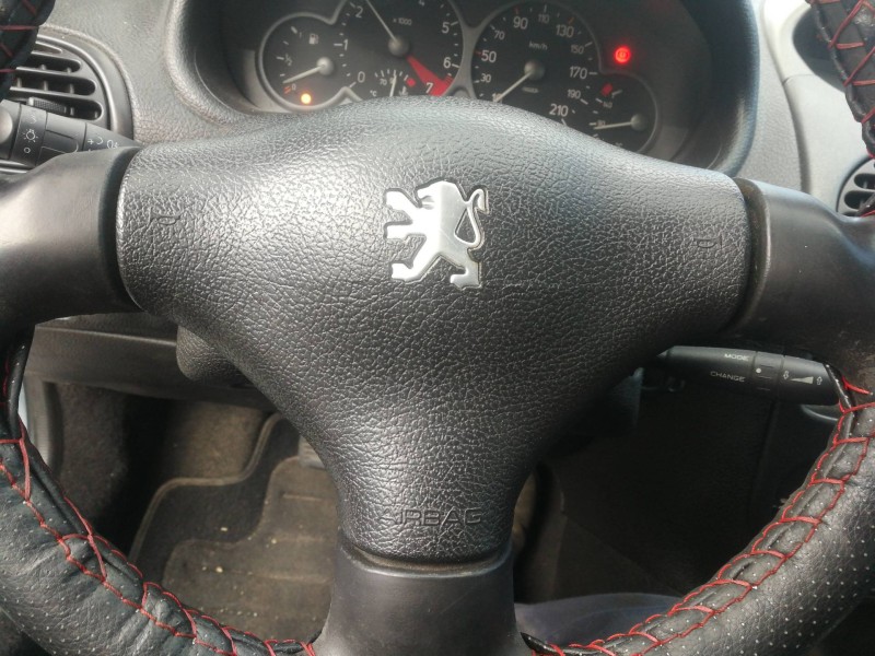 Recambio de airbag delantero izquierdo para peugeot 206 berlina xs referencia OEM IAM 96425026ZR  
