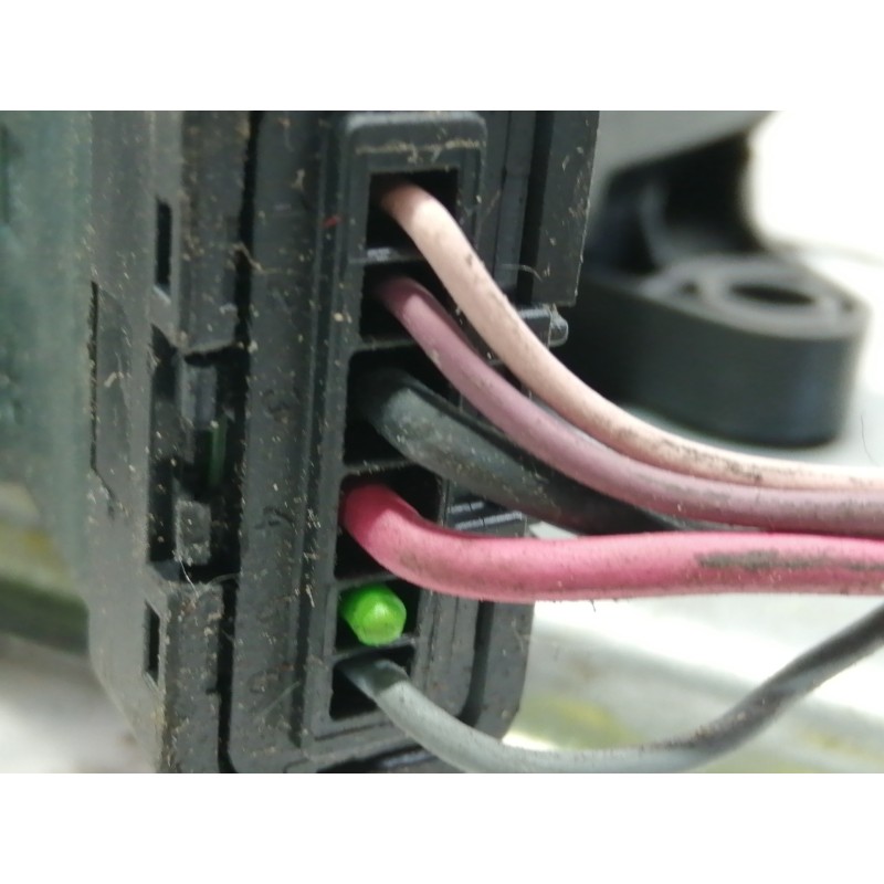 Recambio de elevalunas trasero izquierdo para renault megane iv berlina 5p experience referencia OEM IAM C49018101  