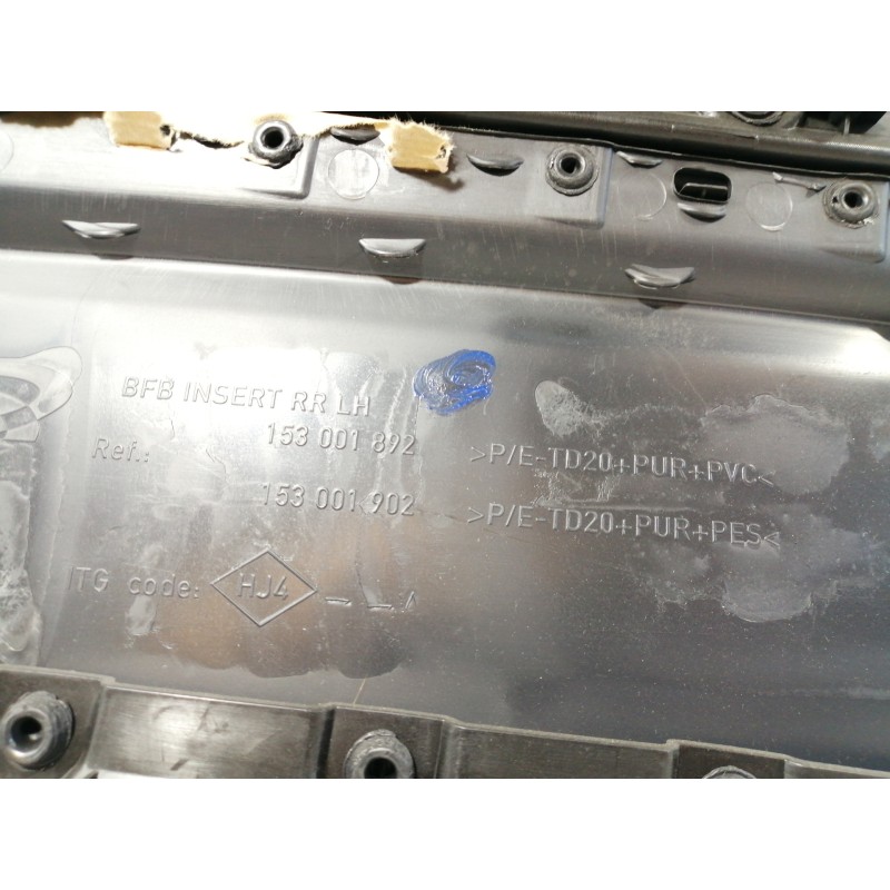 Recambio de guarnecido puerta trasera izquierda para renault megane iv berlina 5p experience referencia OEM IAM 153001892  