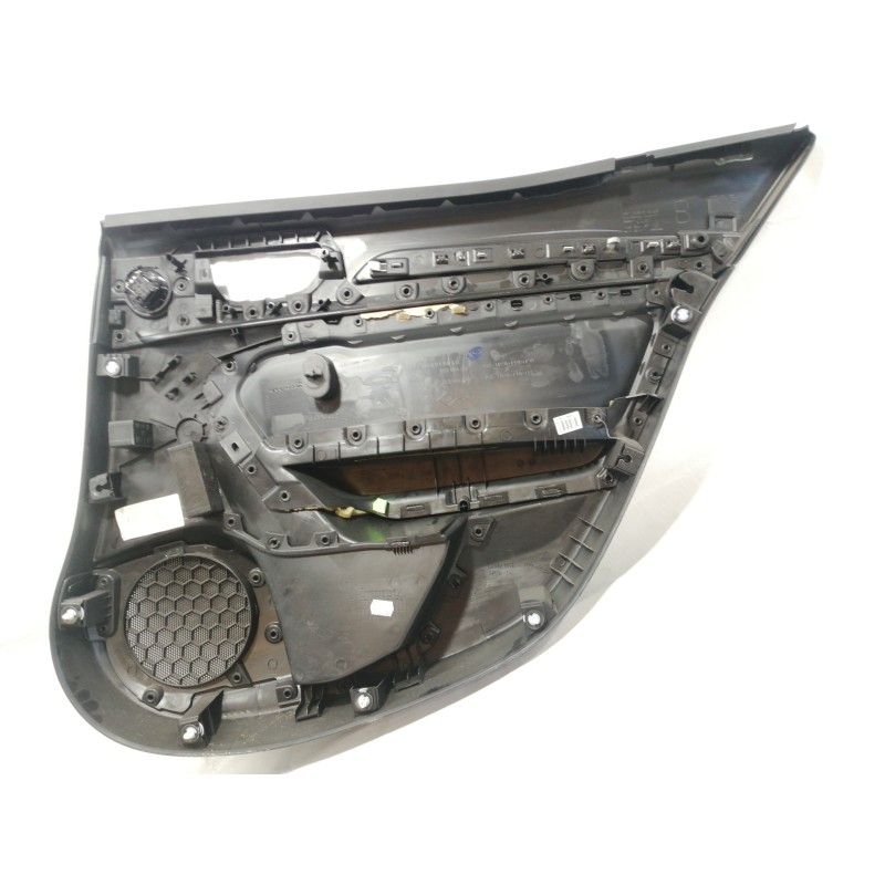 Recambio de guarnecido puerta trasera izquierda para renault megane iv berlina 5p experience referencia OEM IAM 153001892  