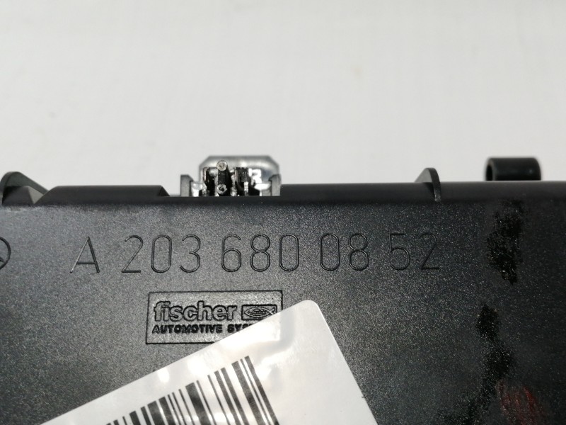Recambio de cenicero para mercedes-benz clase c (w203) sportcoupe c 220 cdi (203.706) referencia OEM IAM A2036800852  