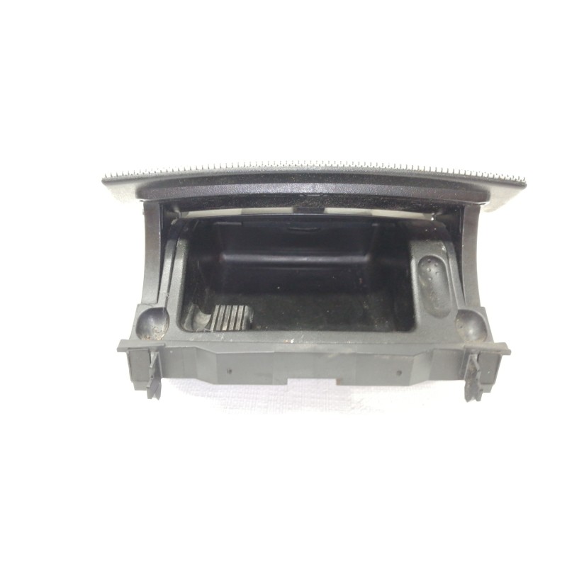Recambio de cenicero para mercedes-benz clase c (w203) sportcoupe c 220 cdi (203.706) referencia OEM IAM A2036800852  