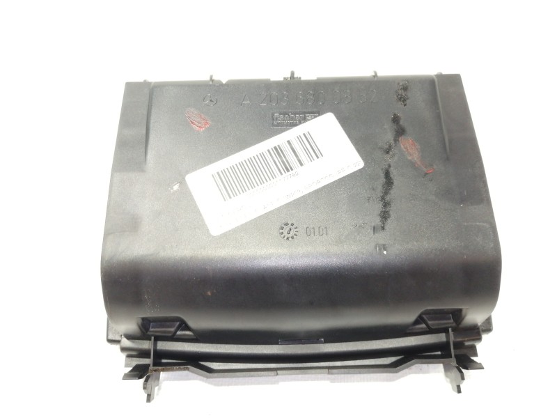 Recambio de cenicero para mercedes-benz clase c (w203) sportcoupe c 220 cdi (203.706) referencia OEM IAM A2036800852  