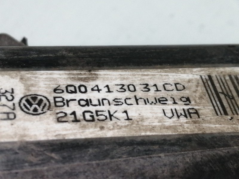 Recambio de amortiguador delantero derecho para volkswagen polo (9n3) advance referencia OEM IAM 6Q0413031CD  