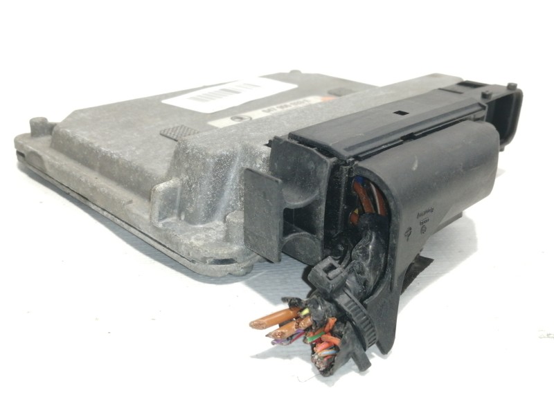 Recambio de centralita motor uce para skoda fabia (6y2/6y3) urban line referencia OEM IAM 047906033E  