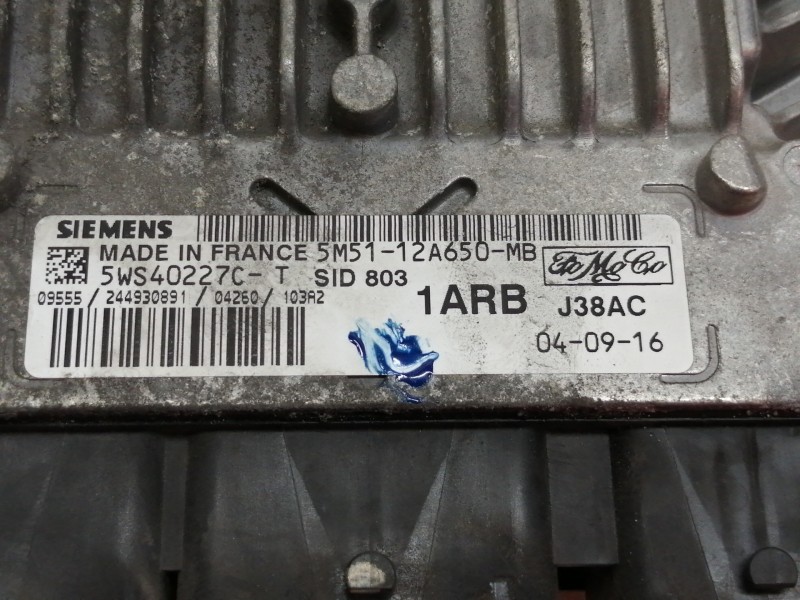 Recambio de centralita motor uce para ford focus berlina (cap) ghia referencia OEM IAM 5M5112A650MB  